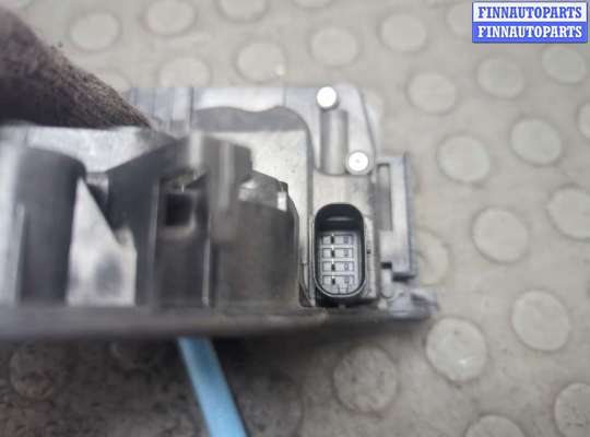 Замок боковой двери на BMW X1 (F48)