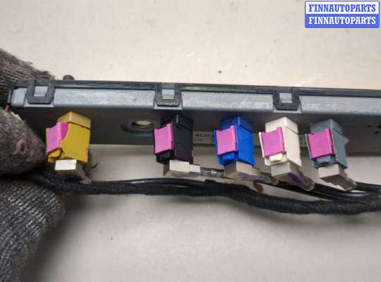 купить Усилитель антенны на Audi Q7 2005-2015