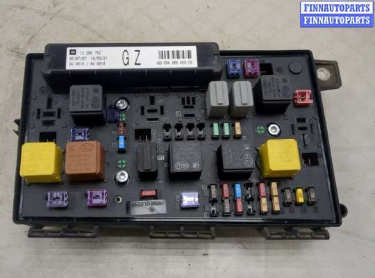 Блок предохранителей OP2156201 на Opel Astra H 2004-2010