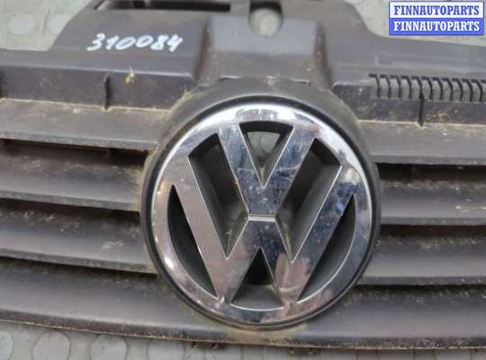 купить Решетка радиатора на Volkswagen Polo 2001-2005