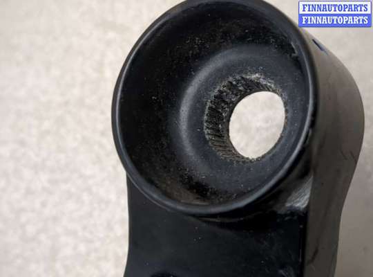 купить Щеткодержатель на Toyota Matrix 2002-2008