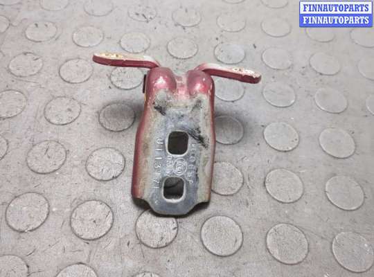 купить Петля двери на Chevrolet Equinox 2017-2024