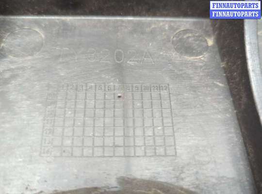 купить Решетка радиатора на Toyota Auris E15 2006-2012
