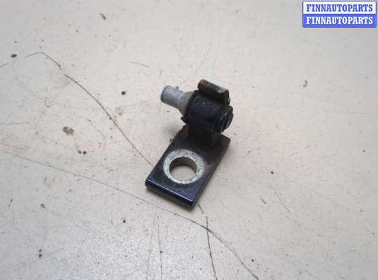 купить Петля двери на Volkswagen Golf 4 1997-2005