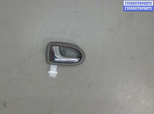 купить Ручка двери салона на Mazda Premacy 1999-2005