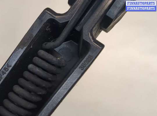 купить Щеткодержатель на Mitsubishi ASX 2010-2020