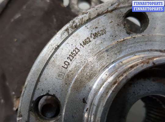 купить Ступица (кулак, цапфа) на Volvo V70 2000-2007