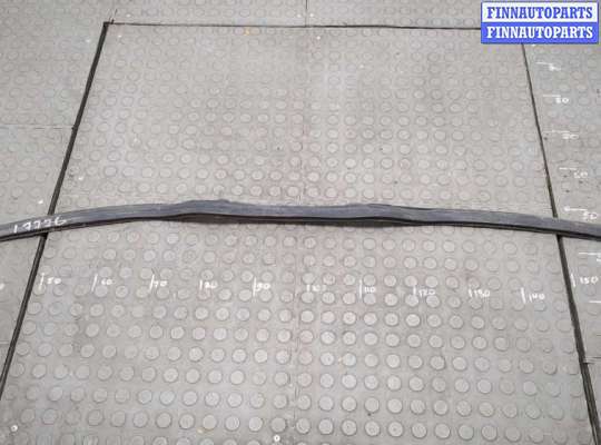 купить Уплотнитель на Mercedes ML W164 2005-2011