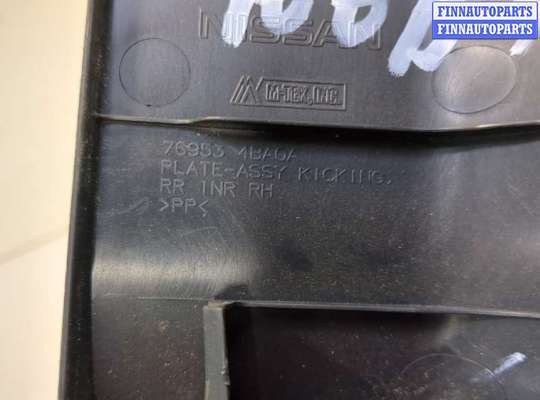 купить Накладка на порог на Nissan Rogue 2013-2020