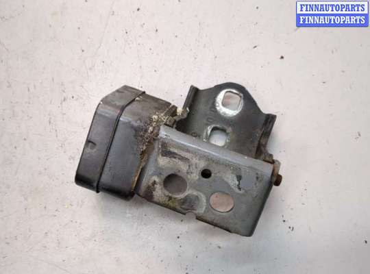 купить Петля двери на Renault Megane 2 2002-2009