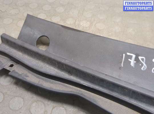 купить Жабо под дворники (дождевик) на Volkswagen Tiguan 2007-2011