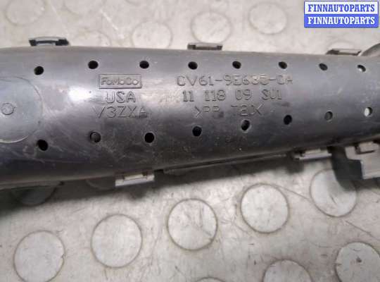 купить Воздуховод на Ford Escape 2012-2015