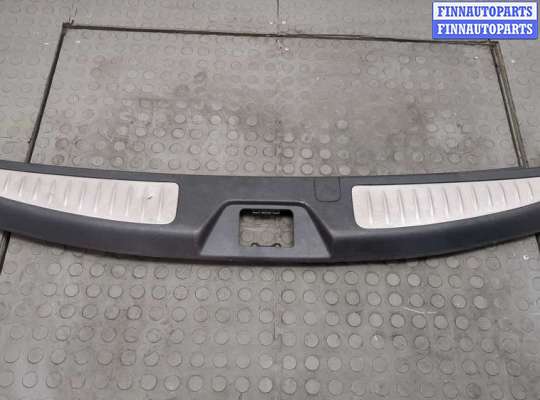 купить Пластик (обшивка) внутреннего пространства багажника на Infiniti QX56 2010-2013