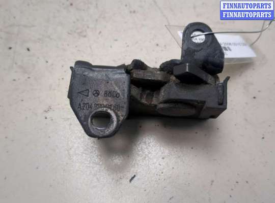 Замок капота