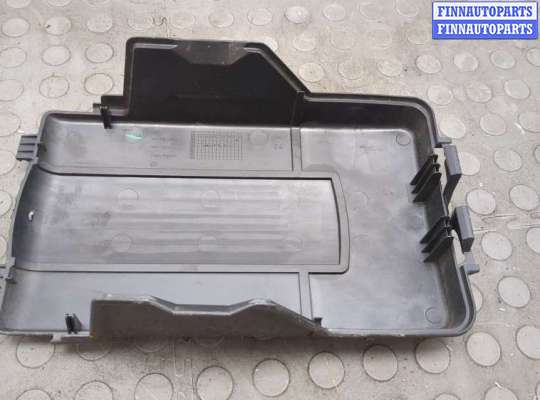 купить Крышка аккумулятора на Volkswagen Passat 6 2005-2010
