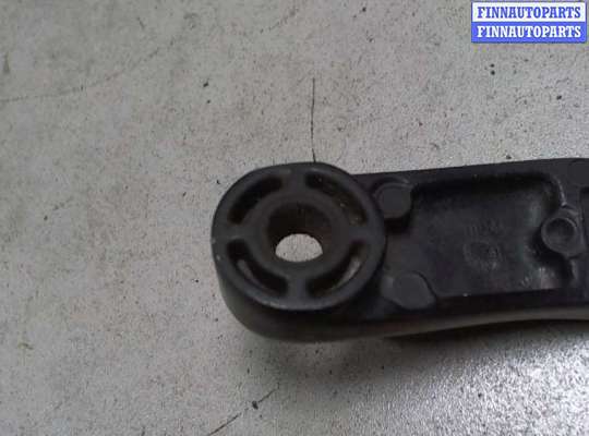 купить Щеткодержатель на Opel Zafira B 2005-2012