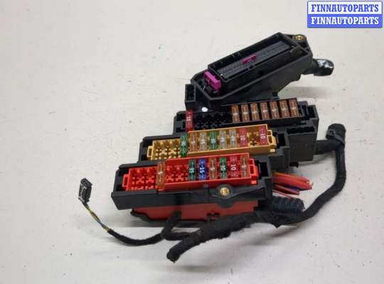 купить Блок предохранителей на Audi Q7 2005-2015