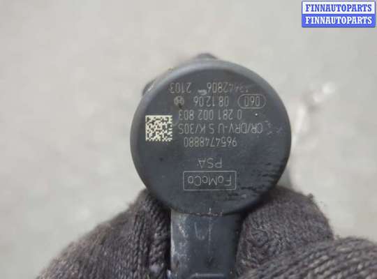 купить Рампа (рейка) топливная на Land Rover Freelander 2 2006-2014