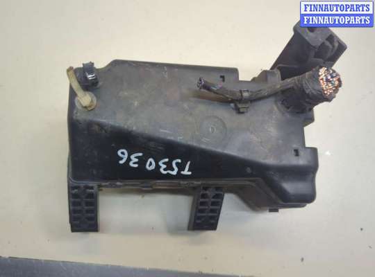 купить Блок предохранителей на Mitsubishi Pajero / Montero 2000-2006