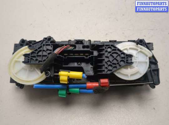 купить Переключатель отопителя (печки) на Volkswagen Transporter 5 2003-2015