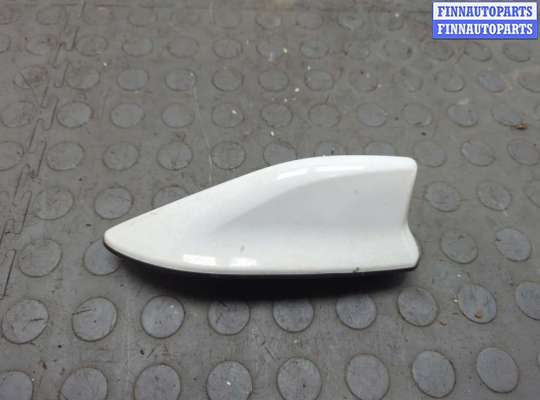 Антенна TT933365 на Toyota RAV 4 2012-2019