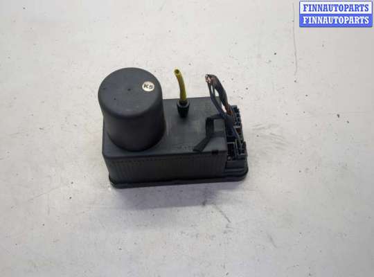 Компрессор центрального замка MB1690973 на Mercedes C W202 1993-2001