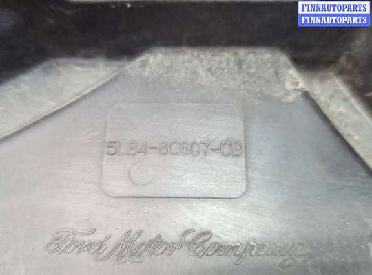 купить Вентилятор радиатора на Ford Escape 2000-2006