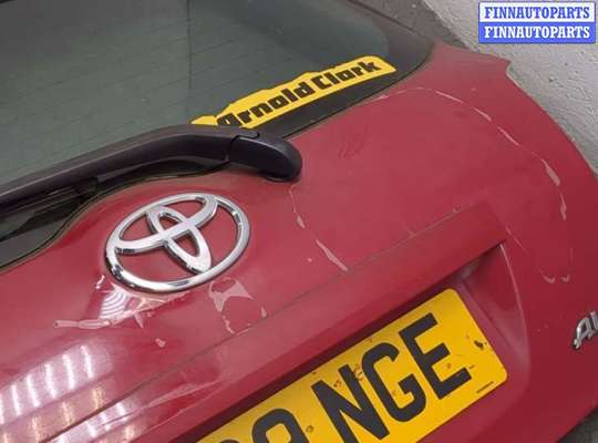купить Кнопка открывания багажника на Toyota Auris E15 2006-2012