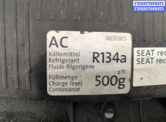 Панель передняя (телевизор) на SEAT Ibiza IV (6J5)