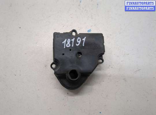 Электропривод заслонки отопителя CD78135 на Chevrolet Tahoe 1999-2006