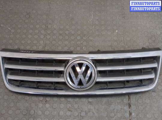 купить Решетка радиатора на Volkswagen Touareg 2002-2007