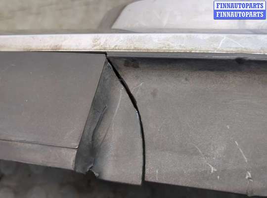 купить Решетка радиатора на Volkswagen Touareg 2002-2007