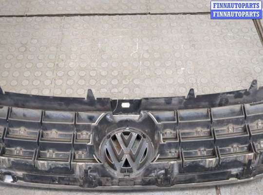 купить Решетка радиатора на Volkswagen Touareg 2002-2007