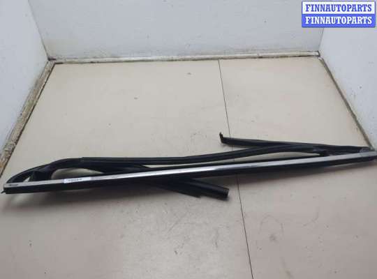 купить Молдинг двери на Volkswagen Tiguan 2016-2021