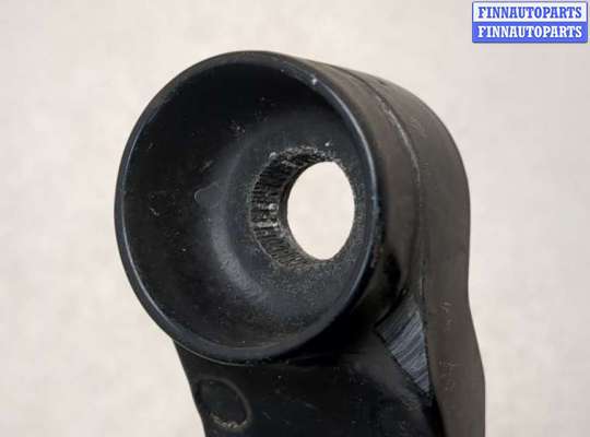 купить Щеткодержатель на Toyota Matrix 2002-2008