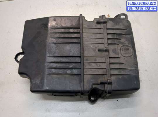 Корпус воздушного фильтра FT572480 на Fiat Panda 2003-2012