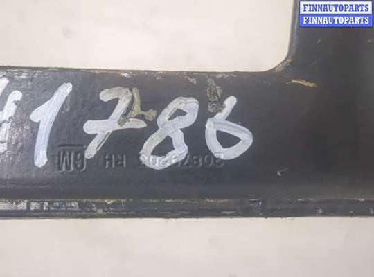 Петля капота на Opel Astra J 