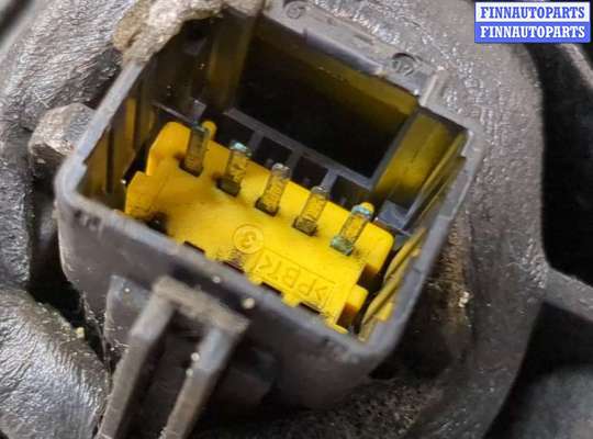купить Зеркало боковое на Renault Megane 2 2002-2009