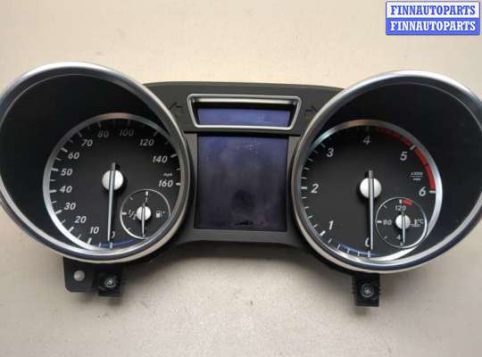 Щиток приборов (приборная панель) MB1581917 на Mercedes ML W166 2011-2015