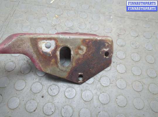 купить Петля капота на Chevrolet Tahoe 1999-2006