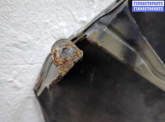 купить Крыло на Nissan Note E11 2005-2013