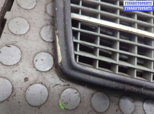 купить Решетка радиатора на Mercedes C W202 1993-2001