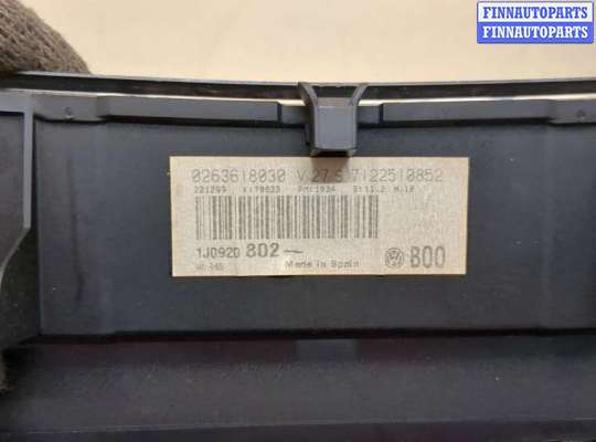 Щиток приборов на Volkswagen Golf IV (1J)