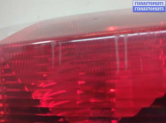 Фонарь задний на Cadillac Escalade II (GMT 800)