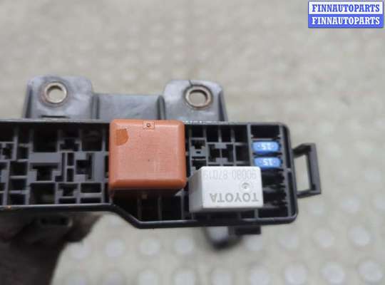 купить Блок реле на Toyota Avensis 2 2003-2008