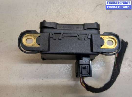 купить Датчик ускорения на Mercedes ML W164 2005-2011