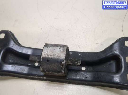 Подушка крепления КПП MB1394862 на Mercedes C W204 2007-2013