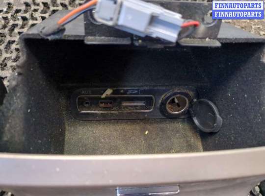 купить Разъем AUX/USB на Jeep Grand Cherokee 2013-2022