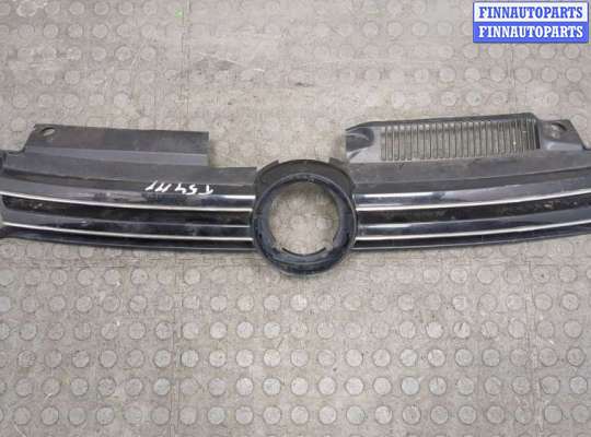 купить Решетка радиатора на Volkswagen Golf 6 2009-2012