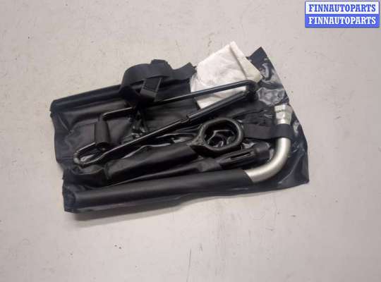 купить Набор инструментов штатный на Audi Q5 2008-2017